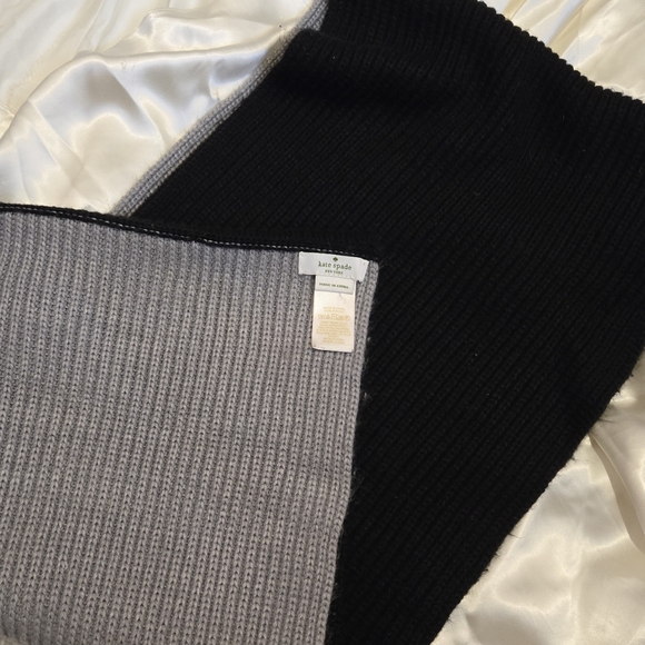 Kate Spade Eternity Knit Scarf - Picture 3 of 8